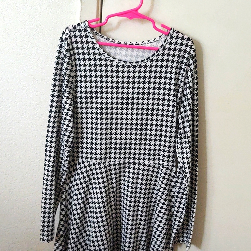 Children's Place Girl's Herringbone Black and White Dress